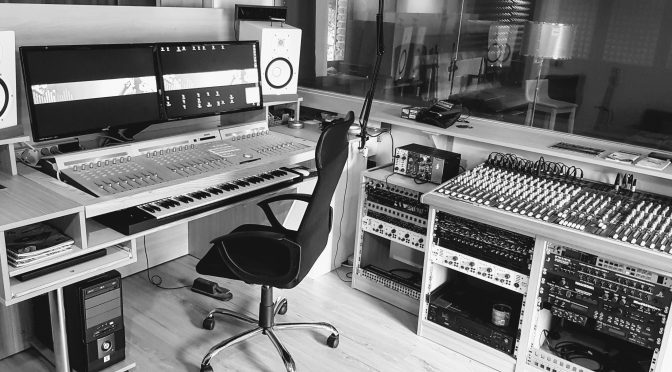 Nouvel aménagement de la régie du studio Angel’s Voice Music