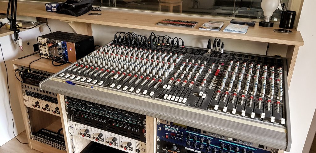 L'ancienne console d'enregistrement H&H GS3 de Studio Musique Centre